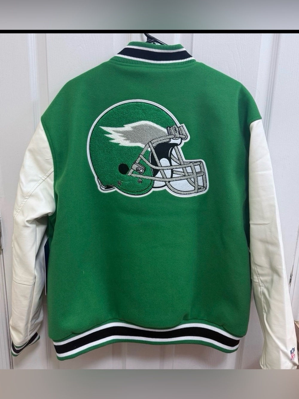 NWT NFL Philadelphia Eagles Kelly Green and Cream Varsity Jacket, Size Large - Picture 7 of 8
